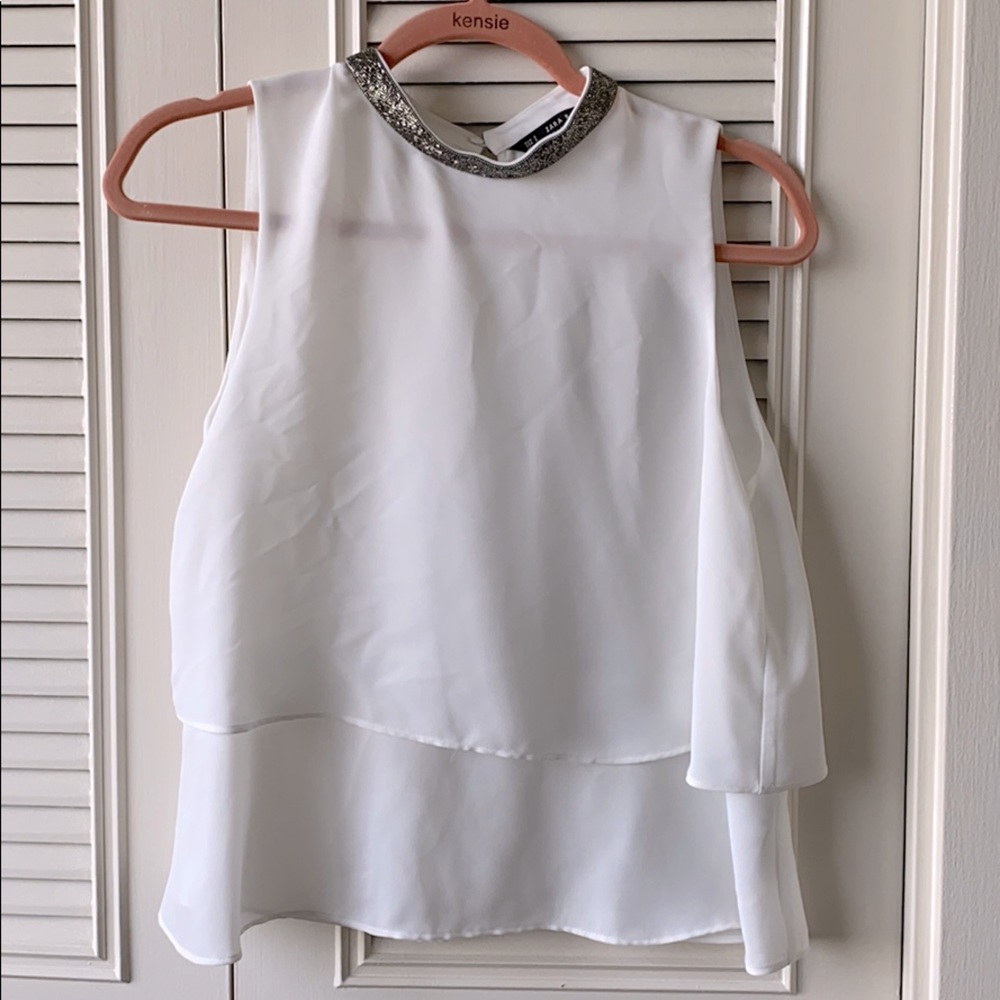 Sleevelss Blouse